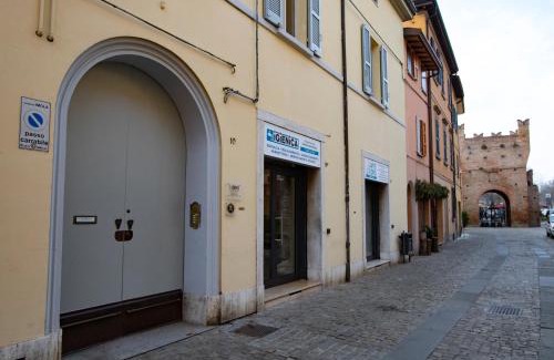 Imola Apartment | La Dimora delle Emozioni - Il Fascino del Centro Storico e L'adrenalina dell'Autodromo