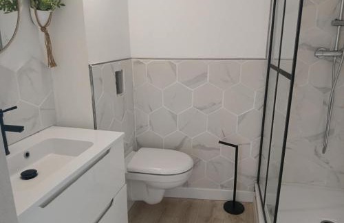 Saint-Privat House | La Dolce Vita Clim et Jardin