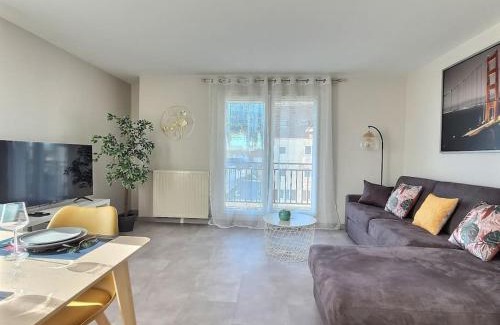 Magny-le-Hongre Apartment | La Dolce Vita *Disney*Paris*Balcon*