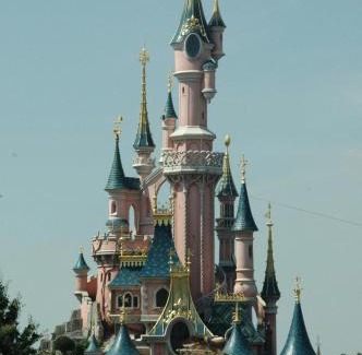 Chelles Apartment | La Dolce Vita I Disney Paris Balcon