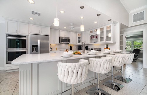 Lochmoor Waterway Estates Villa | La Dolce Vita: Spacious 3BR Villa w/Pool, BBQ, Easy Access to Beaches & Golf