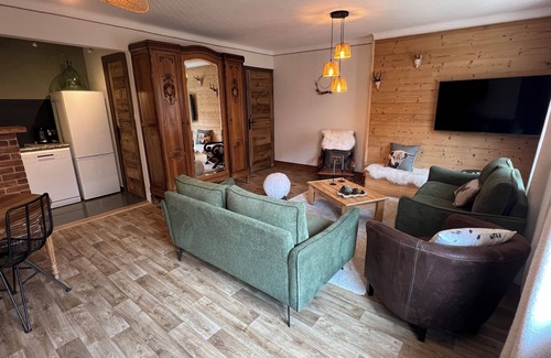 Longefoy Apartment | La Dorbluche duplex apartment 10-11 person