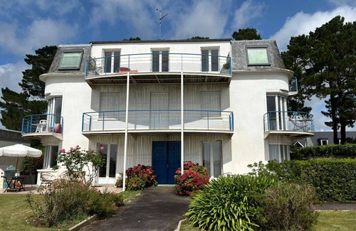 La Foret-Fouesnant Apartment | La Foret-Fouesnant, apartment "feet in the sand", beautiful sea view