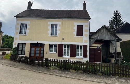 Sainte-Colombe-sur-Loing House | La Forge 4 personnes