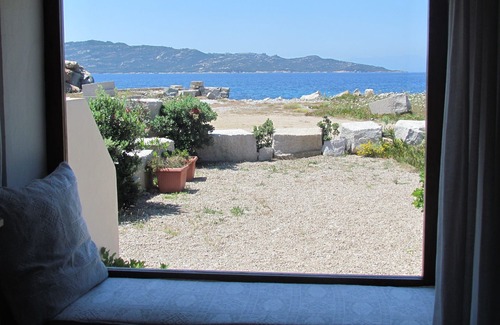 La Maddalena Villa | "La Forgia" villa with swimming pool on the sea