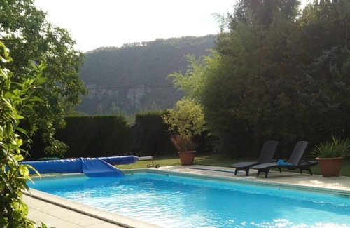 Saint Sozy House | La Fourniere Pavillon, 3 Bedroom Home with Pool and Gardens