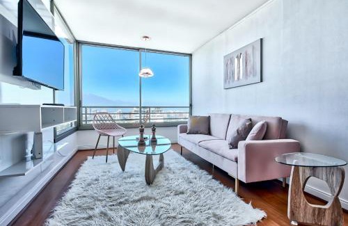 Santiago Apartment | La Gloria Home - 1BR, Mountain View, Pool, Gym, Mall