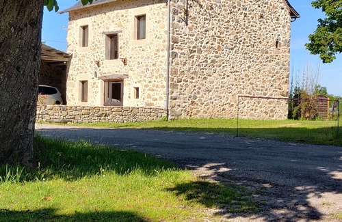 Villefranche-de-Rouergue House | La grange de Baptiste 1904 4 km from downtown Villefranche de Rouergue