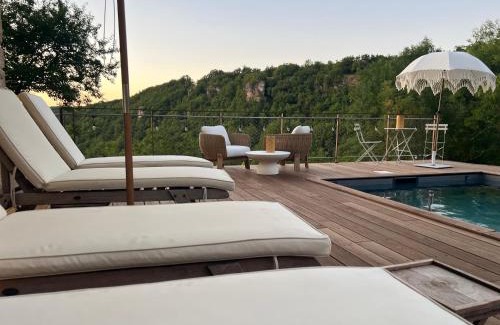 Salles-la-Source Bed & Breakfast | La Grange de Magdeleine