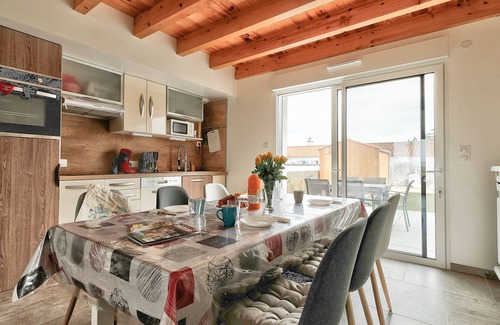 La Gueriniere Ski Chalet | La Guérinière - 650m from the beach - Garden