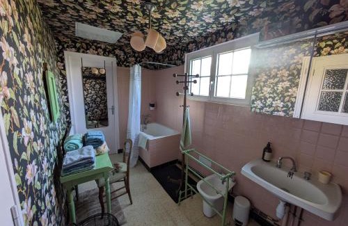Vains House | La Jeannette