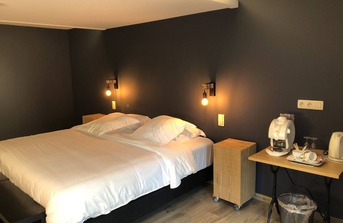 Bohon Hotel | La Librairie