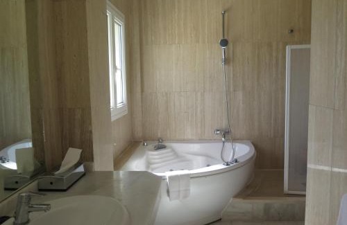 Carihuela Hotel | La Luna Blanca