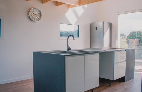 Brignogan-Plage House | La Maison Dans les Rochers
