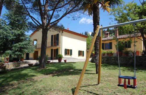 Montecchio House | La Maestà Tuscan Sun