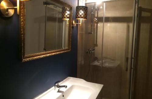 Rodez Apartment | La Maison bleue, un emplacement de choix à Rodez