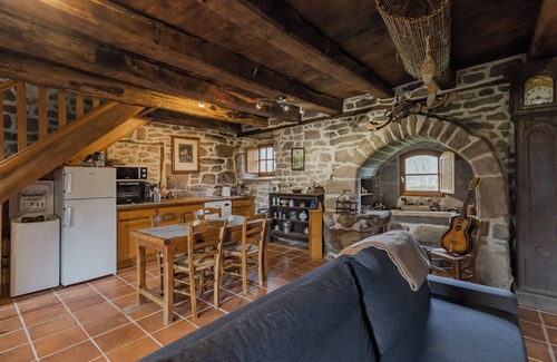 Chaumeil House | La Maison de Baptiste