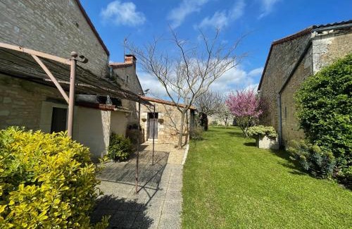 Amberre House | La maison de Charlotte-Le gite-Futuroscope