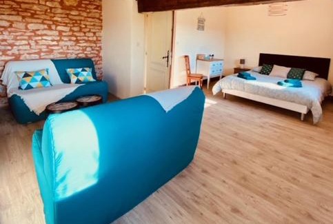 Vers House | La Maison de la Colline