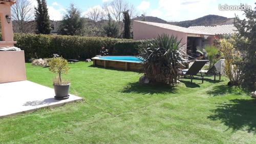 Greoux-les-Bains Apartment | La maison du bonheur