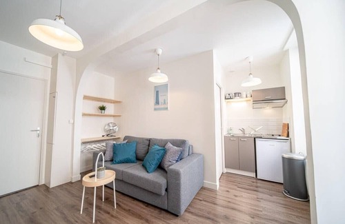 Les Poulettes Apartment | La Maison Gratte Ciel - Studio Chicago - Jardinn