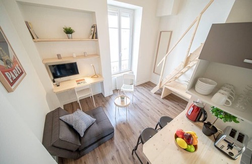Les Poulettes Apartment | La Maison Gratte Ciel-Appartement Paris-Jardin