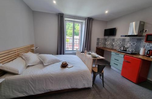 Hauterives Apartment | La Maison Lourégo Myosotis