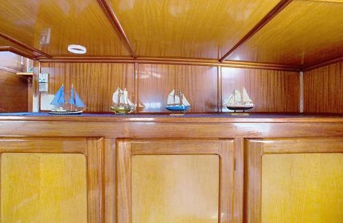 Melun Boat Rental | La Marquise