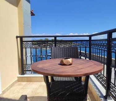 Gythio Apartment | La mer