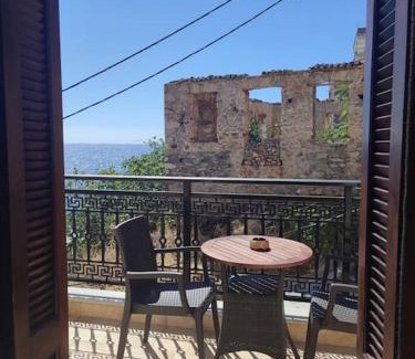 Gythio Apartment | La mer
