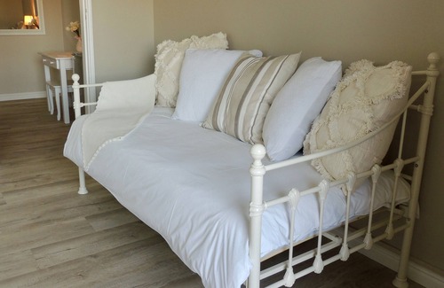 Humewood House | La Mer Guesthouse