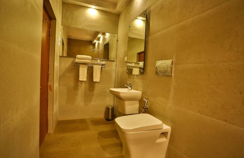 Ooty Hotel | La Montana by TGI