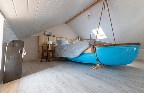 Froidchapelle House | La Mouette Rieuse