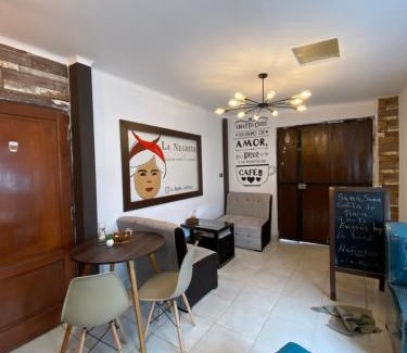 Sucre Bed & Breakfast | La Negrita Host
