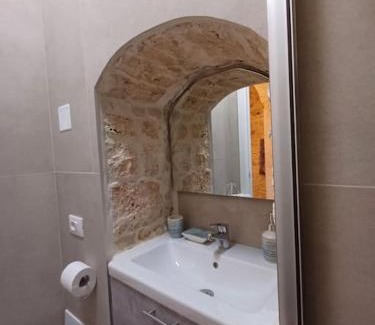 Castellana Grotte House | La Nicchia, appartamento con terrazza esclusiva