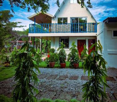 Poneloya House | La Otra Casa