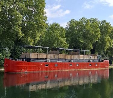 Esplanade Apartment | La péniche de Fabrice avec Jacuzzi privatif