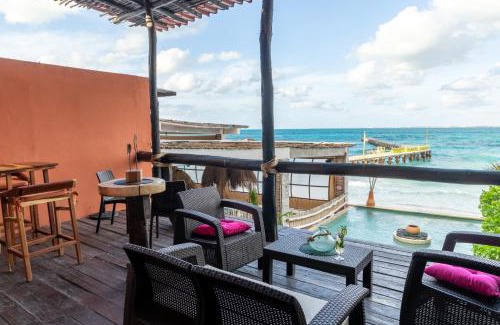 Punta Cancun Hotel | La Palma Beachfront Hotel Boutique - Self Check In