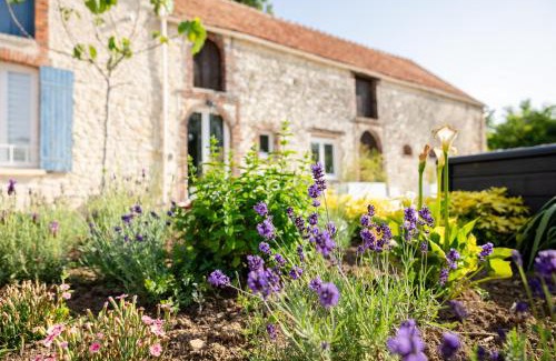 Soisy-Bouy Apartment | La Parenthèse d'Amour - La Ferme du Bois aux Dames