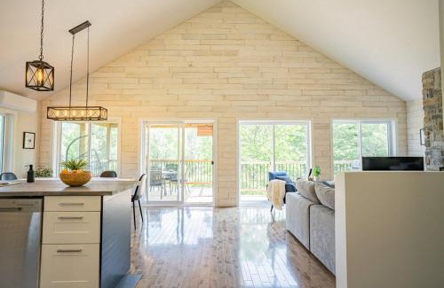 Chertsey Ski Chalet | La Pause - Peaceful by the river