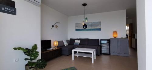 Benalmadena Apartment | LA PERLA CRUISE Apartment on Private Beach, Modern with Aircon & wifi