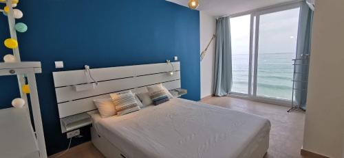 Benalmadena Apartment | LA PERLA CRUISE Apartment on Private Beach, Modern with Aircon & wifi