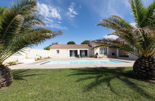 Carpentras House | La Perle du sud