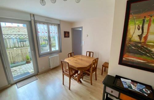 Concarneau Apartment | La petite Garzette - Appartement Jardin Centre Ville Concarneau