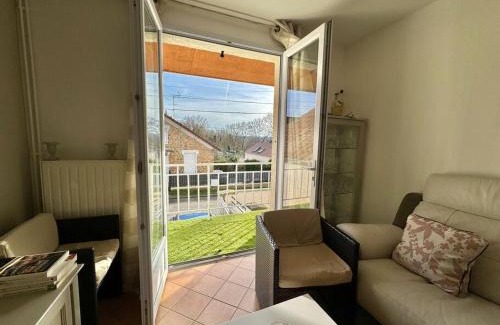 Jouars-Pontchartrain Apartment | La petite Maison chaleureuse