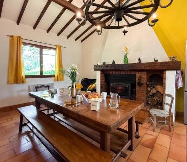 Rieux-de-Pelleport House | La petite maison au grand parc