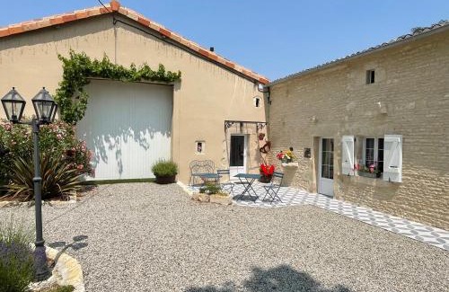Champniers House | La petite maison d a cote