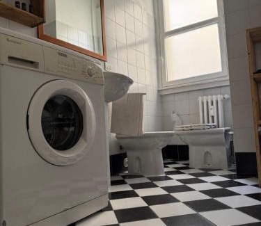 Porta Garibaldi Apartment | La Piccola Isola