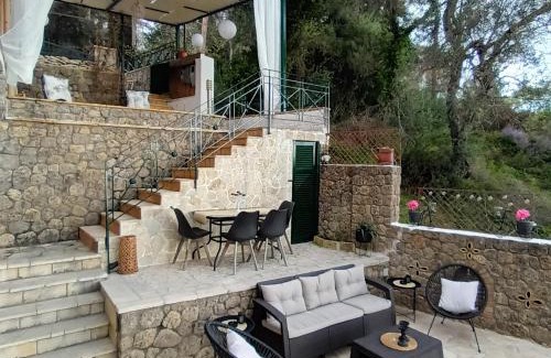 Corfu Apartment | la piccola montagna 2