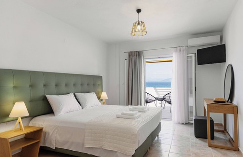 Kavos Hotel | LA PLAYA GRANDE